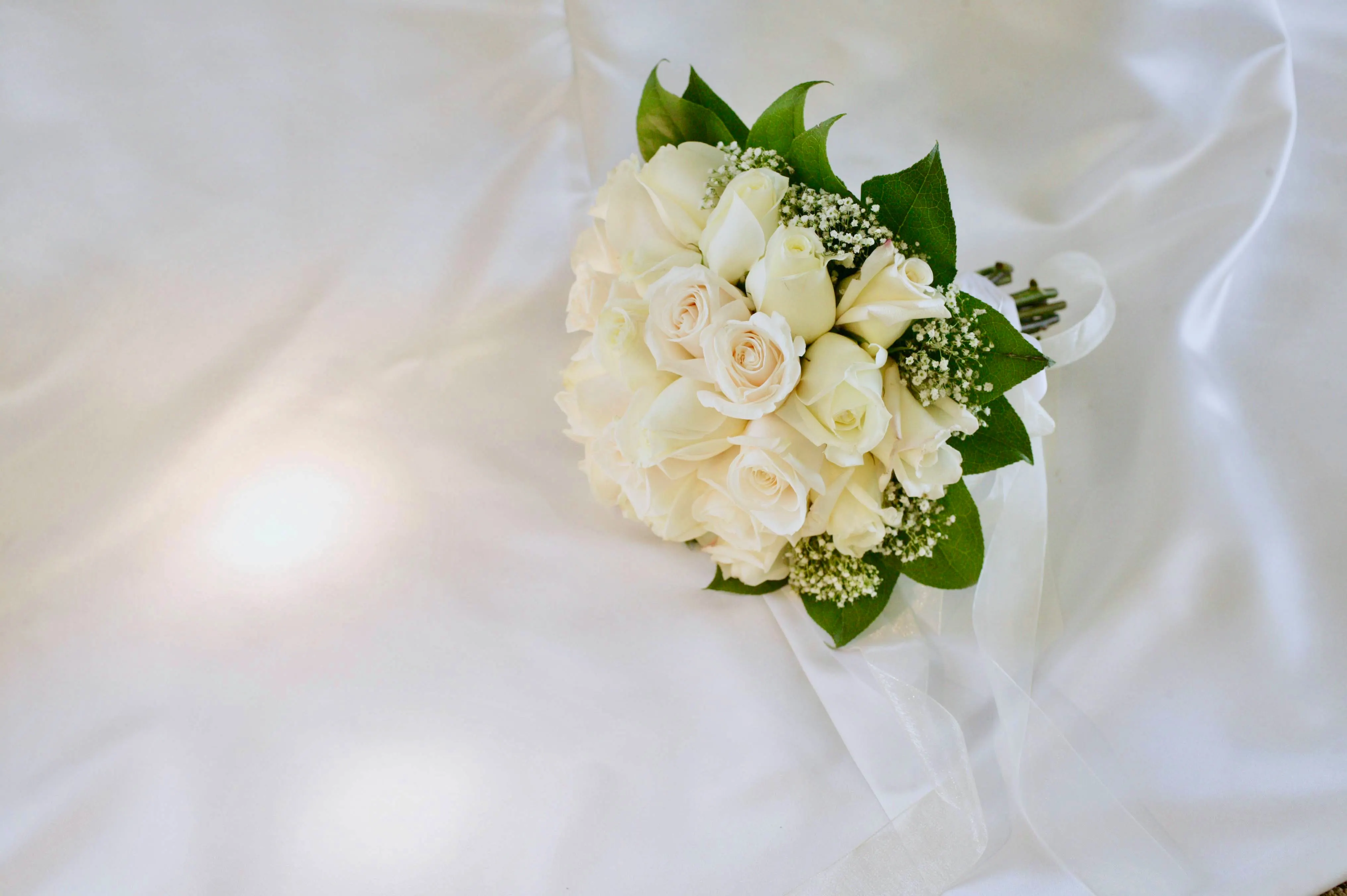 Snow White Rose Bouquet - view 6